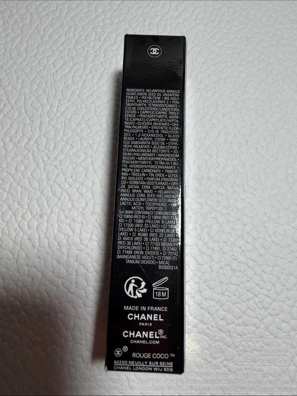 CHANEL Rouge Coco Max Lip Gloss 904 Maxi Pearl — Black & Gold Accents - Picture 6 of 7